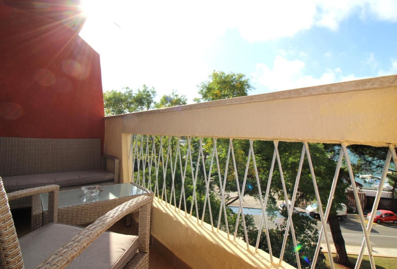 Apartment Agata In City Center Пореч Екстериор снимка