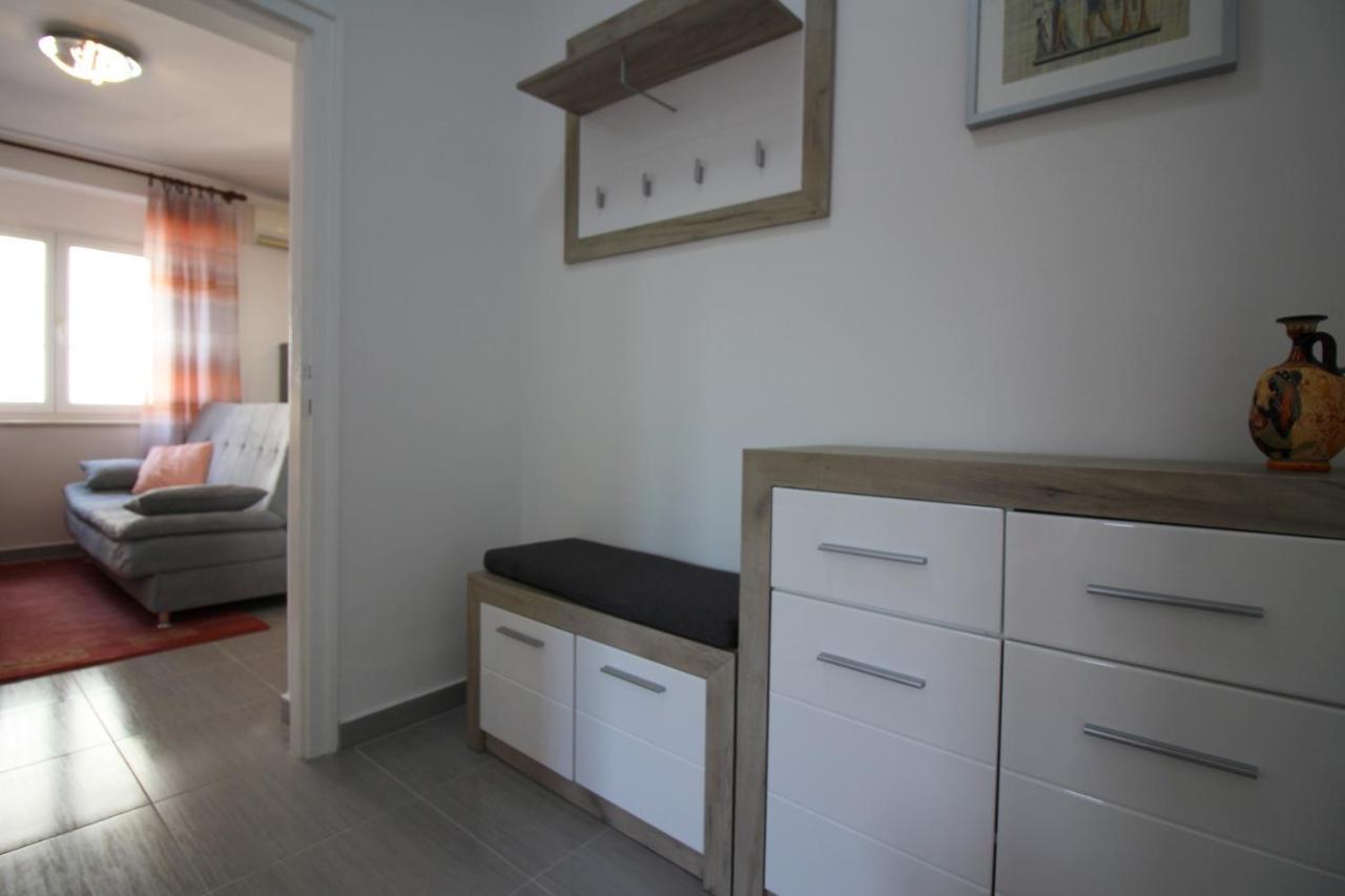 Apartment Agata In City Center Пореч Екстериор снимка